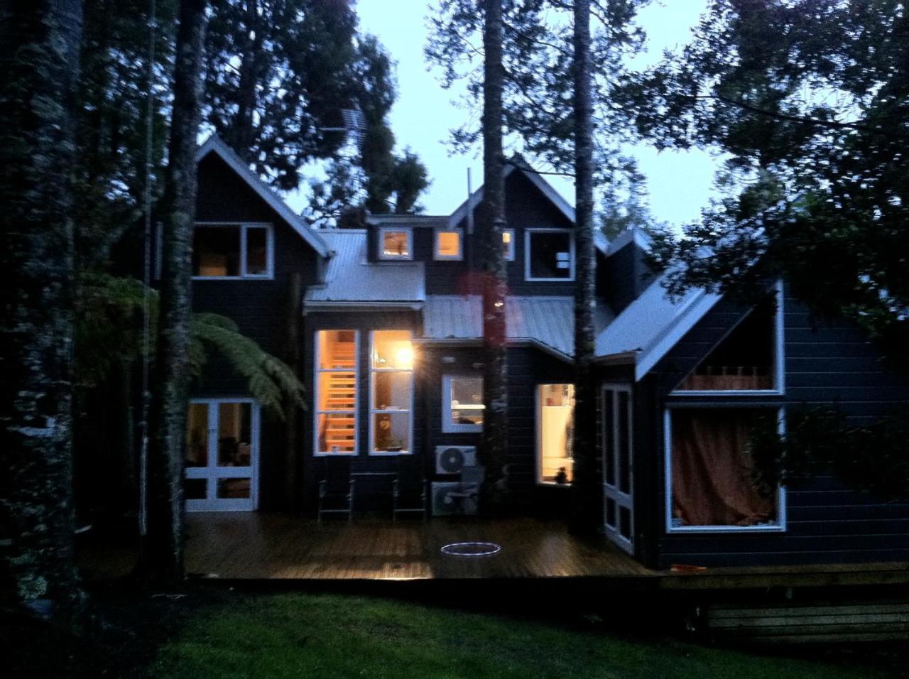 Titirangi Paradiso Auckland Exterior photo